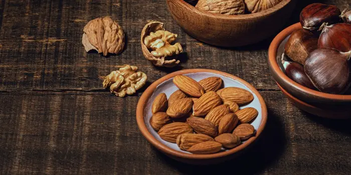 گردو یا بادام آجیل آنام
